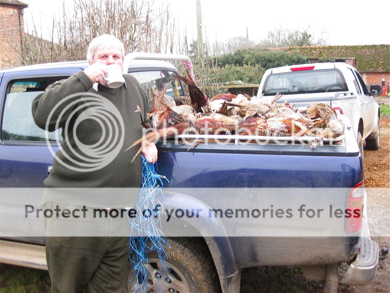 IMAGE: http://i675.photobucket.com/albums/vv112/dratsea/file-90.jpg