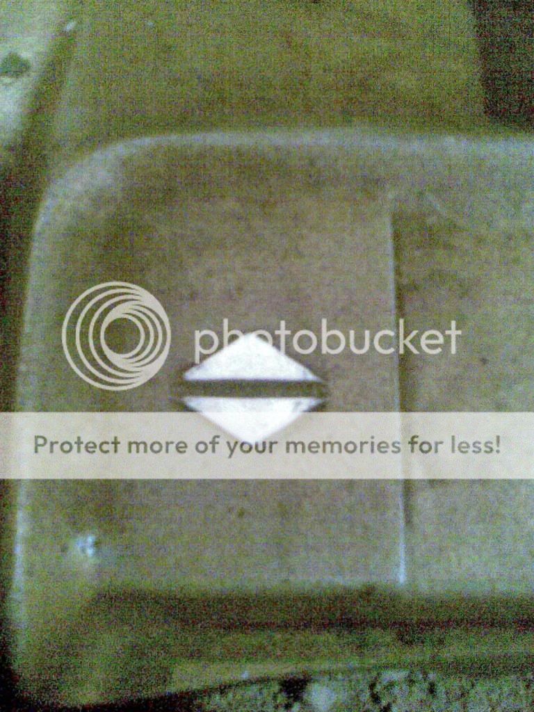 [Linked Image from i675.photobucket.com]